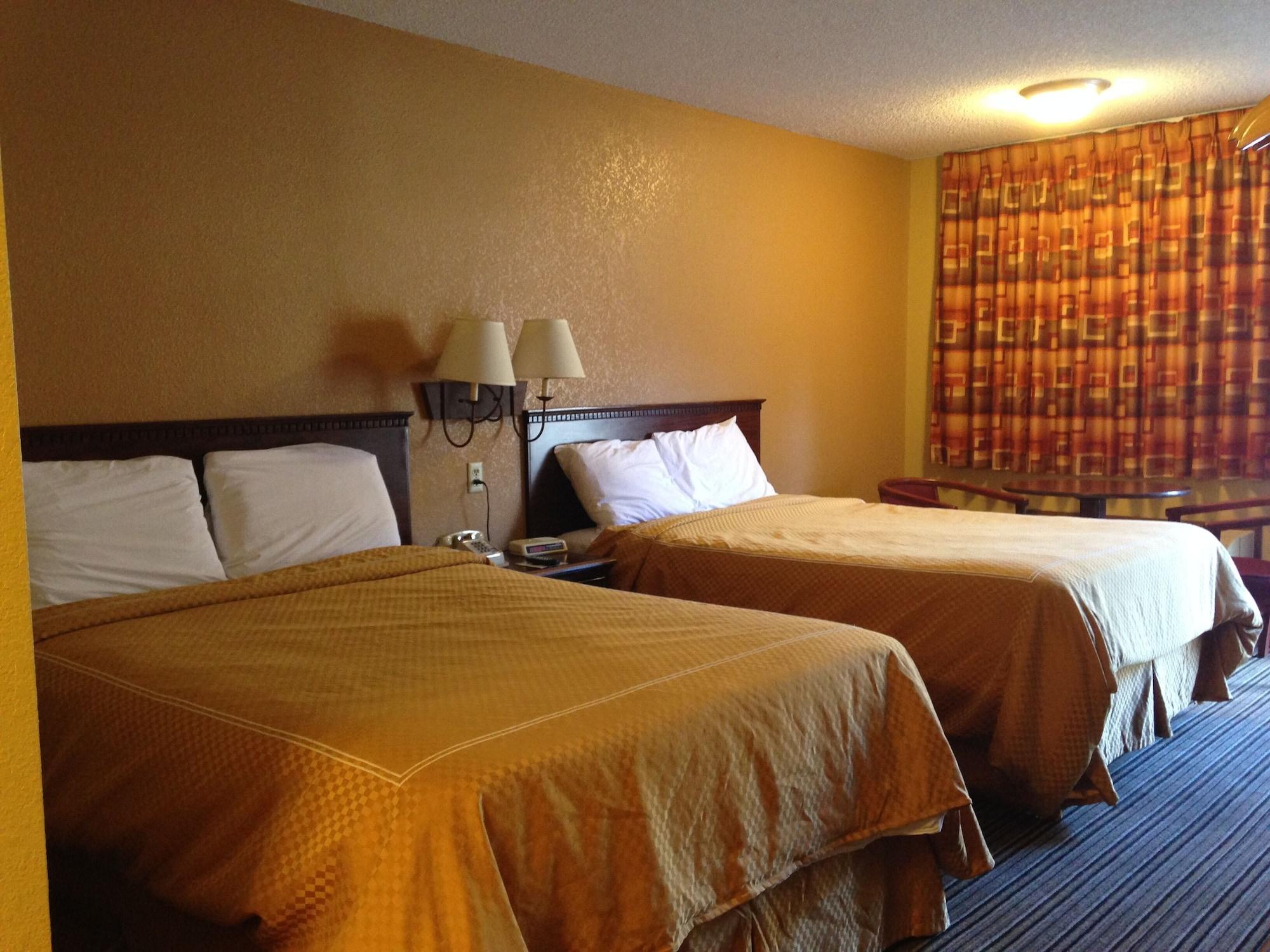 Rodeway Inn Columbus Exterior foto